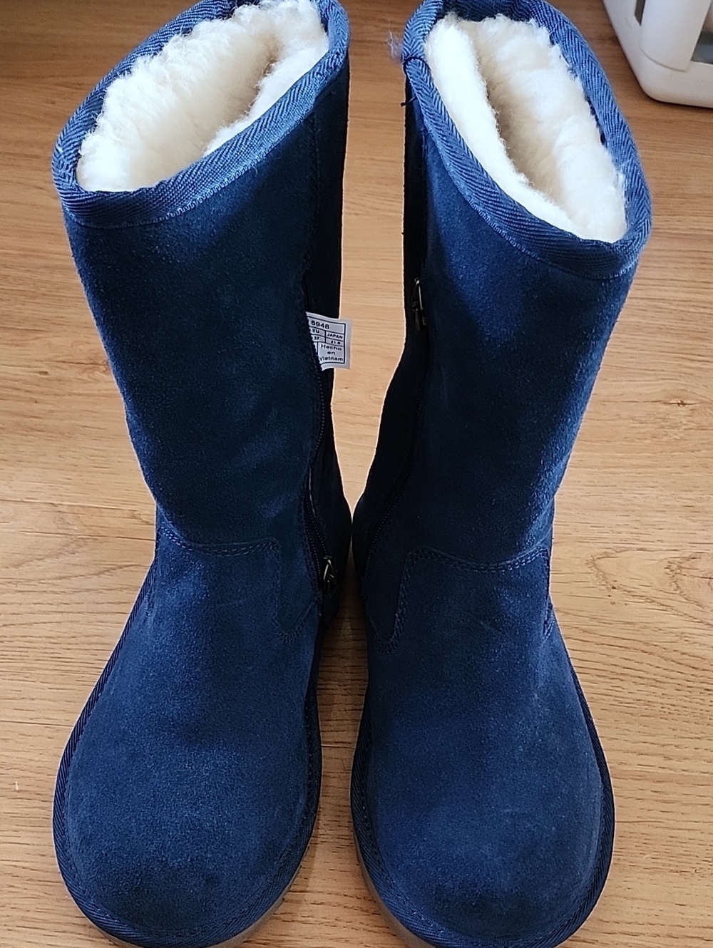 UGG Navy Suede Mid-Calf Shearling-Lined Winter Boots Size 2 NWOB